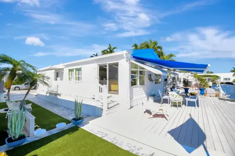 211 S Heron Drive Briny Breezes FL 33435