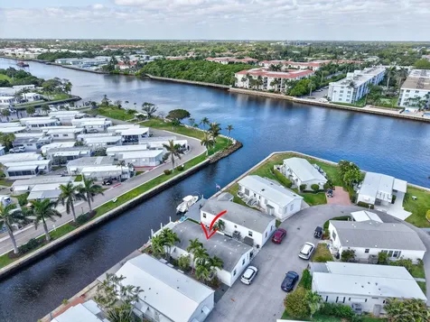 211 S Heron Drive Briny Breezes FL 33435
