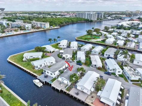 211 S Heron Drive Briny Breezes FL 33435