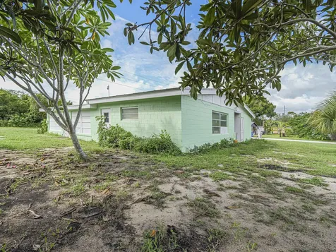 2448 1st Court Vero Beach FL 32962