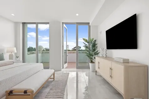 475 E Royal Palm Road Boca Raton FL 33432