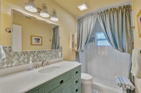 2396 Easy Street Palm Beach Gardens FL 33410