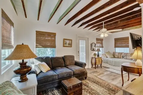2396 Easy Street Palm Beach Gardens FL 33410