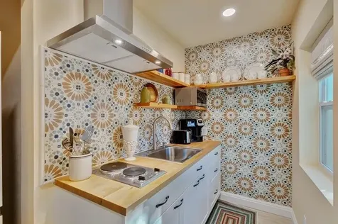 2396 Easy Street Palm Beach Gardens FL 33410