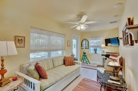 2396 Easy Street Palm Beach Gardens FL 33410