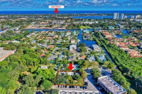 2396 Easy Street Palm Beach Gardens FL 33410