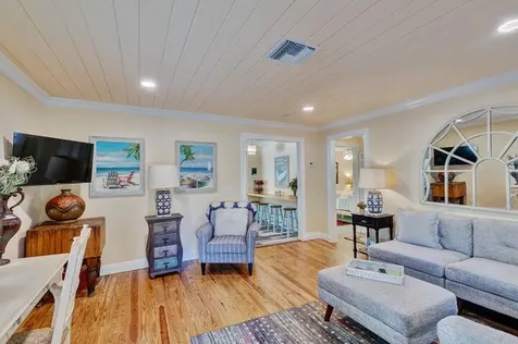 2396 Easy Street Palm Beach Gardens FL 33410