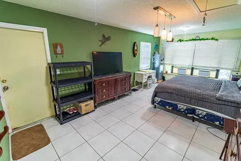 17672 38th Road The Acreage FL 33470
