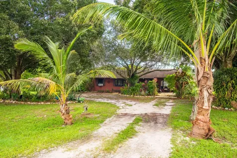 17672 38th Road The Acreage FL 33470