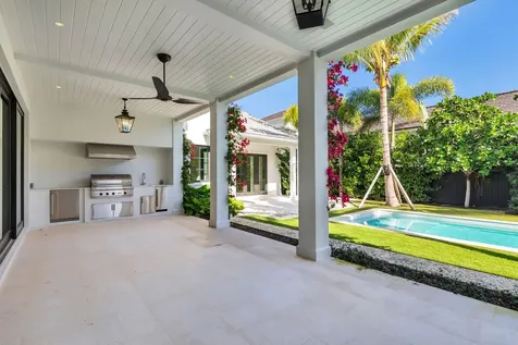 215 Summa Street West Palm Beach FL 33405