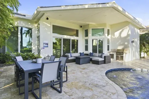 538 Les Jardin Drive Palm Beach Gardens FL 33410