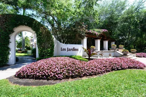538 Les Jardin Drive Palm Beach Gardens FL 33410