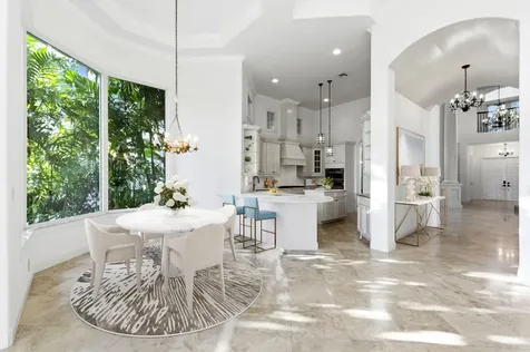 538 Les Jardin Drive Palm Beach Gardens FL 33410