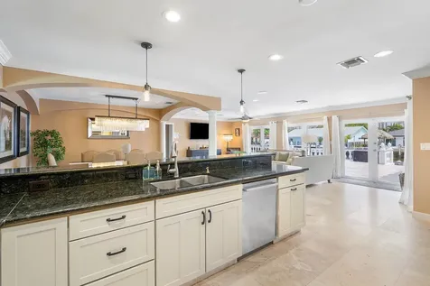 41 Castle Harbor Island Fort Lauderdale FL 33308