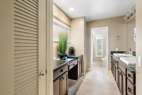 41 Castle Harbor Island Fort Lauderdale FL 33308