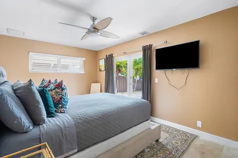 41 Castle Harbor Island Fort Lauderdale FL 33308