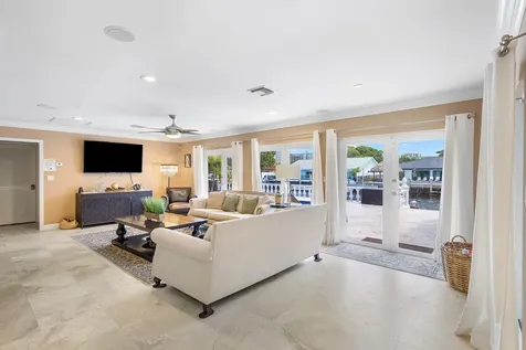 41 Castle Harbor Island Fort Lauderdale FL 33308