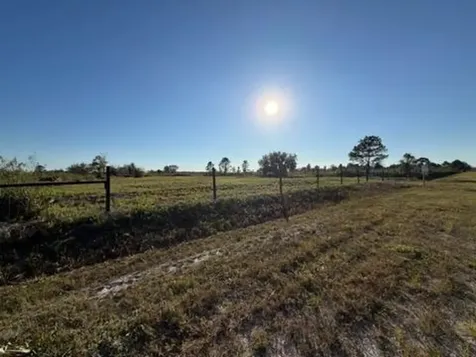 18086 NW 270th Street Okeechobee FL 34972