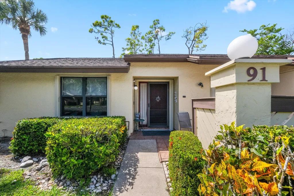 91 Rose Bay Court Royal Palm Beach FL 33411