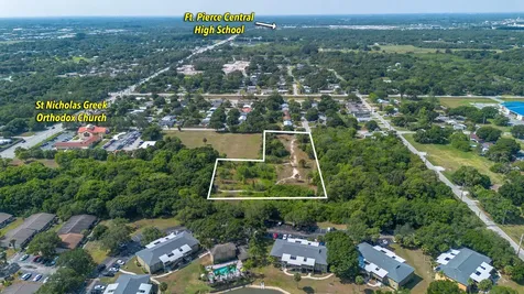 2205 S Stanton Avenue Fort Pierce FL 34981