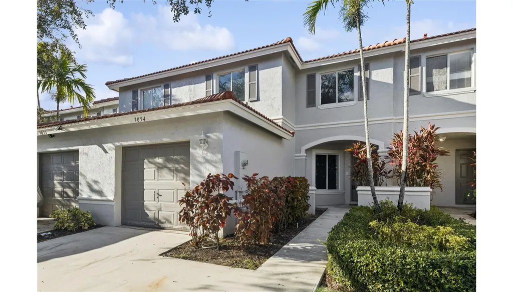 7054 Hawks Nest Terrace Riviera Beach FL 33407