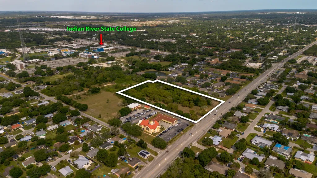 2205 S 25th Street Fort Pierce FL 34947