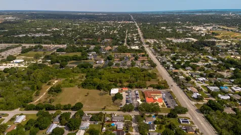 2205 S 25th Street Fort Pierce FL 34947