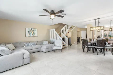 10761 Nw 14th Street Plantation FL 33322