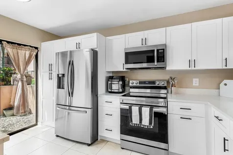 10761 Nw 14th Street Plantation FL 33322