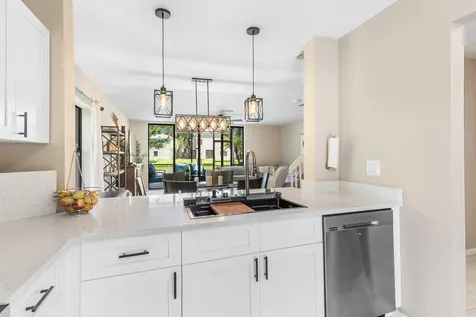 10761 Nw 14th Street Plantation FL 33322