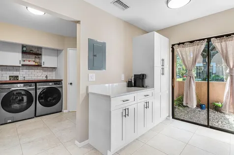 10761 Nw 14th Street Plantation FL 33322