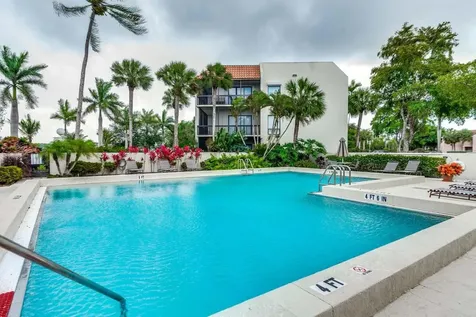 3050 Presidential Way West Palm Beach FL 33401