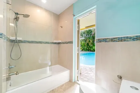 1040 Renmar Drive Plantation FL 33317