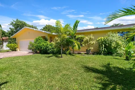 1040 Renmar Drive Plantation FL 33317