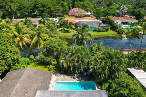 1040 Renmar Drive Plantation FL 33317