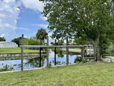 1397 Lake Drive Okeechobee FL 34974