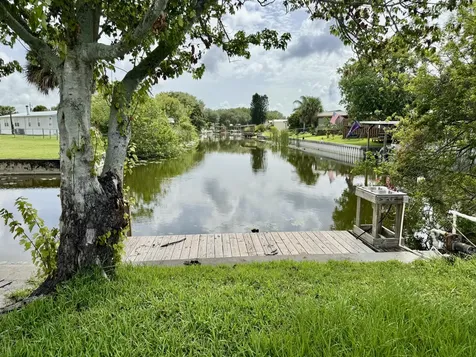 1397 Lake Drive Okeechobee FL 34974