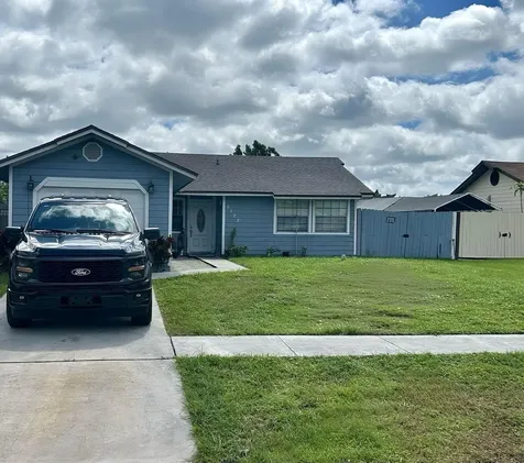 5173 El Claro Circle Greenacres FL 33415