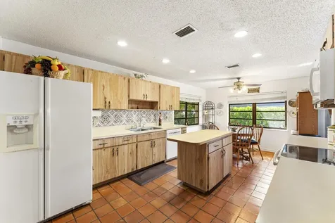 2282 Palmetto Road West Palm Beach FL 33406