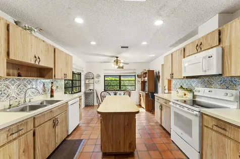 2282 Palmetto Road West Palm Beach FL 33406