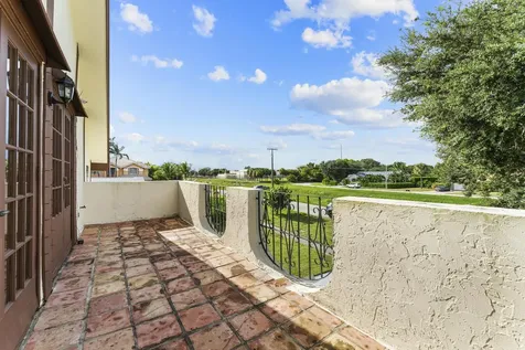 2282 Palmetto Road West Palm Beach FL 33406