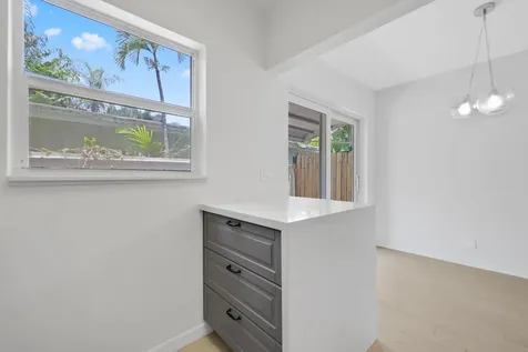 609 Ne 13th Avenue Fort Lauderdale FL 33304