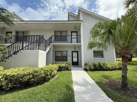 401 Clubhouse Circle Jupiter FL 33477