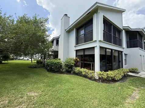 401 Clubhouse Circle Jupiter FL 33477