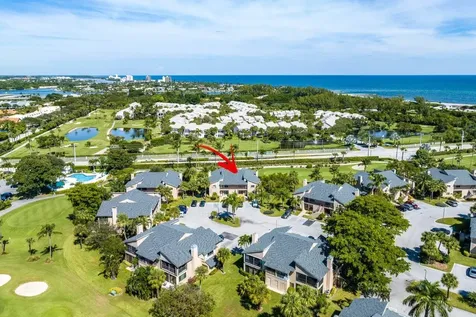 401 Clubhouse Circle Jupiter FL 33477