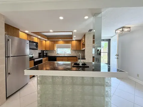 401 Clubhouse Circle Jupiter FL 33477