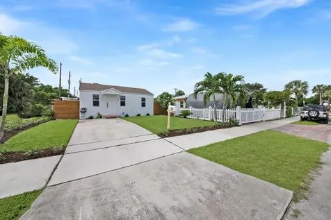 308 SW 1st Street Delray Beach FL 33444