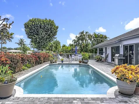 11043 Boca Woods Lane Boca Raton FL 33428