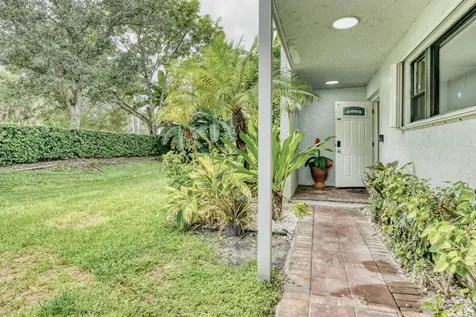 101 Fairway Lane Royal Palm Beach FL 33411