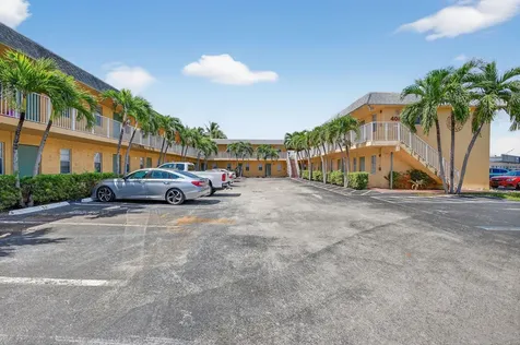 4081 N Dixie Highway Oakland Park FL 33334